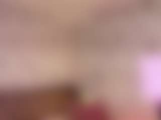 Live cam show with Emylie sexy body - Fingering on Camsoda