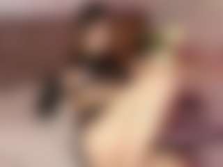 Live cam show with Emylie sexy body - Petite Young Adult on Sweet Sext
