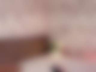 Live cam show with Emylie sexy body - Small Tits on madthumbs
