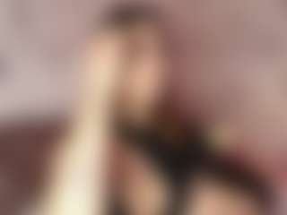 Emylie sexy body's Live Sex Cam Show