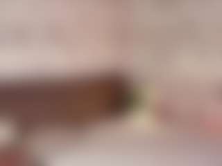 Live cam show with Emylie sexy body - Blonde Hair on Uber Horny