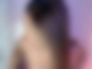 Live cam show with Emylie sexy body - Nipple Play on sexytreat.net