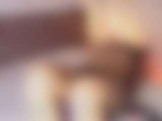 Emylie sexy body's Live Sex Cam Show