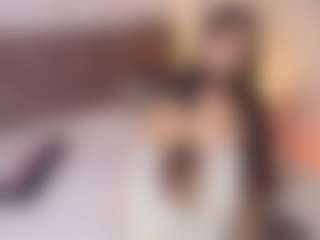 Emylie sexy body's Live Sex Cam Show