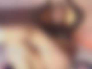 Emylie sexy body's Live Sex Cam Show