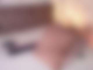 Live cam show with Emylie sexy body - Strip Teen (18+) on Camsoda