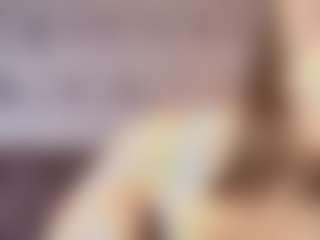 Emylie sexy body's Live Sex Cam Show