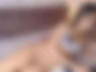 Emylie sexy body's Live Sex Cam Show