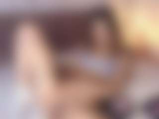 Emylie sexy body's Live Sex Cam Show