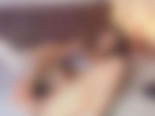 Emylie sexy body's Live Sex Cam Show