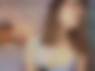 Emylie sexy body's Live Sex Cam Show