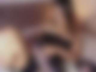 Live cam show with Emylie sexy body - Skinny on Camsoda