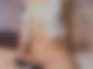 Emylie sexy body's Live Sex Cam Show