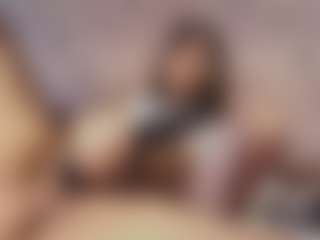 Emylie sexy body's Live Sex Cam Show