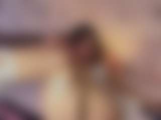 Live cam show with Emylie sexy body - Anal on Camsoda