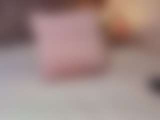 Emylie sexy body's Live Sex Cam Show