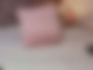 Emylie sexy body's Live Sex Cam Show