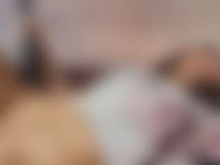 Emylie sexy body's Live Sex Cam Show