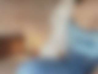 Emylie sexy body's Live Sex Cam Show
