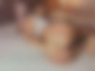 Emylie sexy body's Live Sex Cam Show