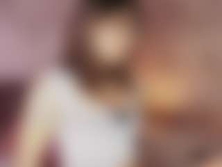 Emylie sexy body's Live Sex Cam Show