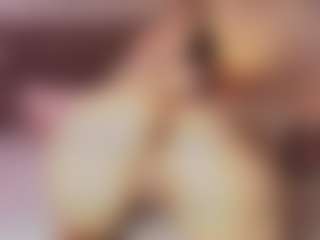 Emylie sexy body's Live Sex Cam Show