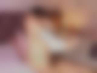 Emylie sexy body's Live Sex Cam Show