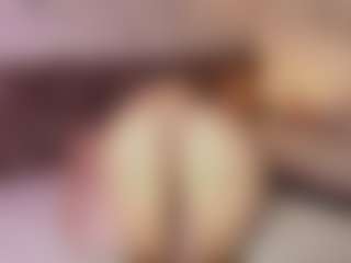 Emylie sexy body's Live Sex Cam Show