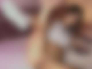 Emylie sexy body's Live Sex Cam Show