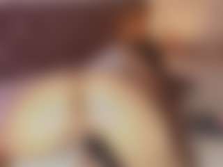 Emylie sexy body's Live Sex Cam Show