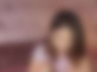 Live cam show with Emylie sexy body - Anal Teen (18+) on livesuperchat.net