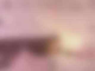 Live cam show with Emylie sexy body - HD Latina on AdultVida.com