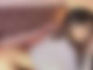 Live cam show with Emylie sexy body - Tease on livesuperchat.net