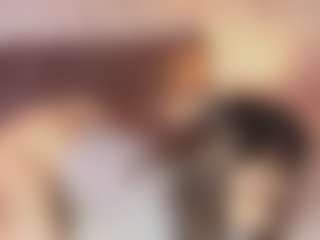 Live cam show with Emylie sexy body - Brown Eyes on Gym Cam Girls