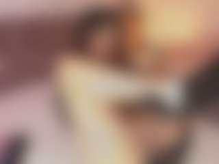 Live cam show with Emylie sexy body - Petite on madthumbs