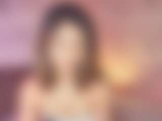 Emylie sexy body's Live Sex Cam Show