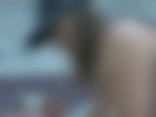 Emylie sexy body's Live Sex Cam Show