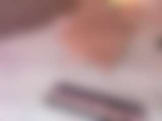 Emylie sexy body's Live Sex Cam Show