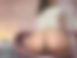 Emylie sexy body's Live Sex Cam Show