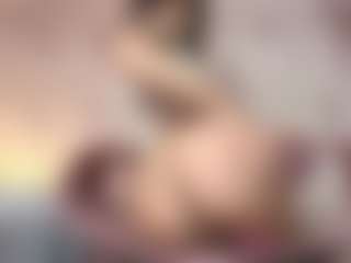 Emylie sexy body's Live Sex Cam Show