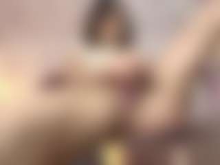 Emylie sexy body's Live Sex Cam Show