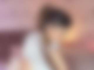 Emylie sexy body's Live Sex Cam Show