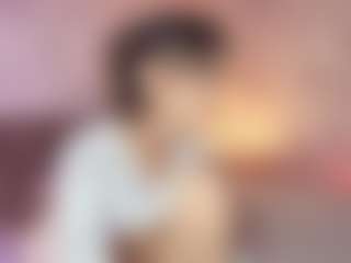 Emylie sexy body's Live Sex Cam Show