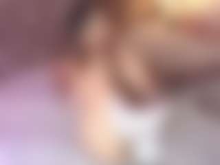 Emylie sexy body's Live Sex Cam Show