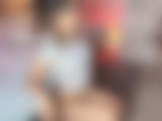 Emylie sexy body's Live Sex Cam Show