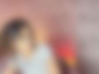 Emylie sexy body's Live Sex Cam Show