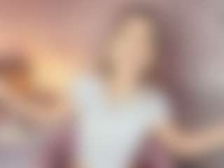 Emylie sexy body's Live Sex Cam Show