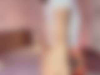 Live cam show with Emylie sexy body - Teen (18+) on Camsoda