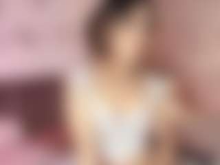 Emylie sexy body's Live Sex Cam Show