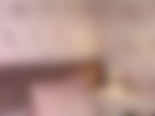 Live cam show with Emylie sexy body - HD Teen (18+) on CamwithHer